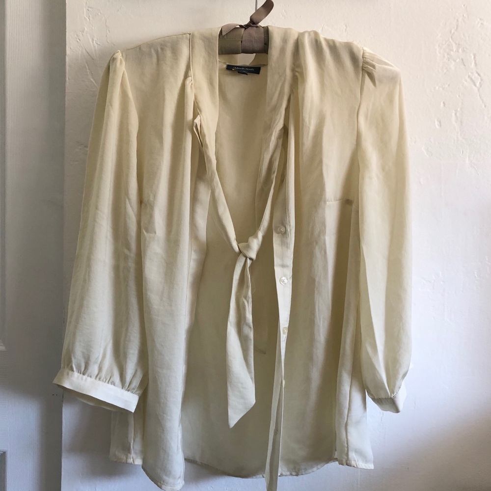 Modcloth 3/4 Sleeve Button down blouse, Cream, L